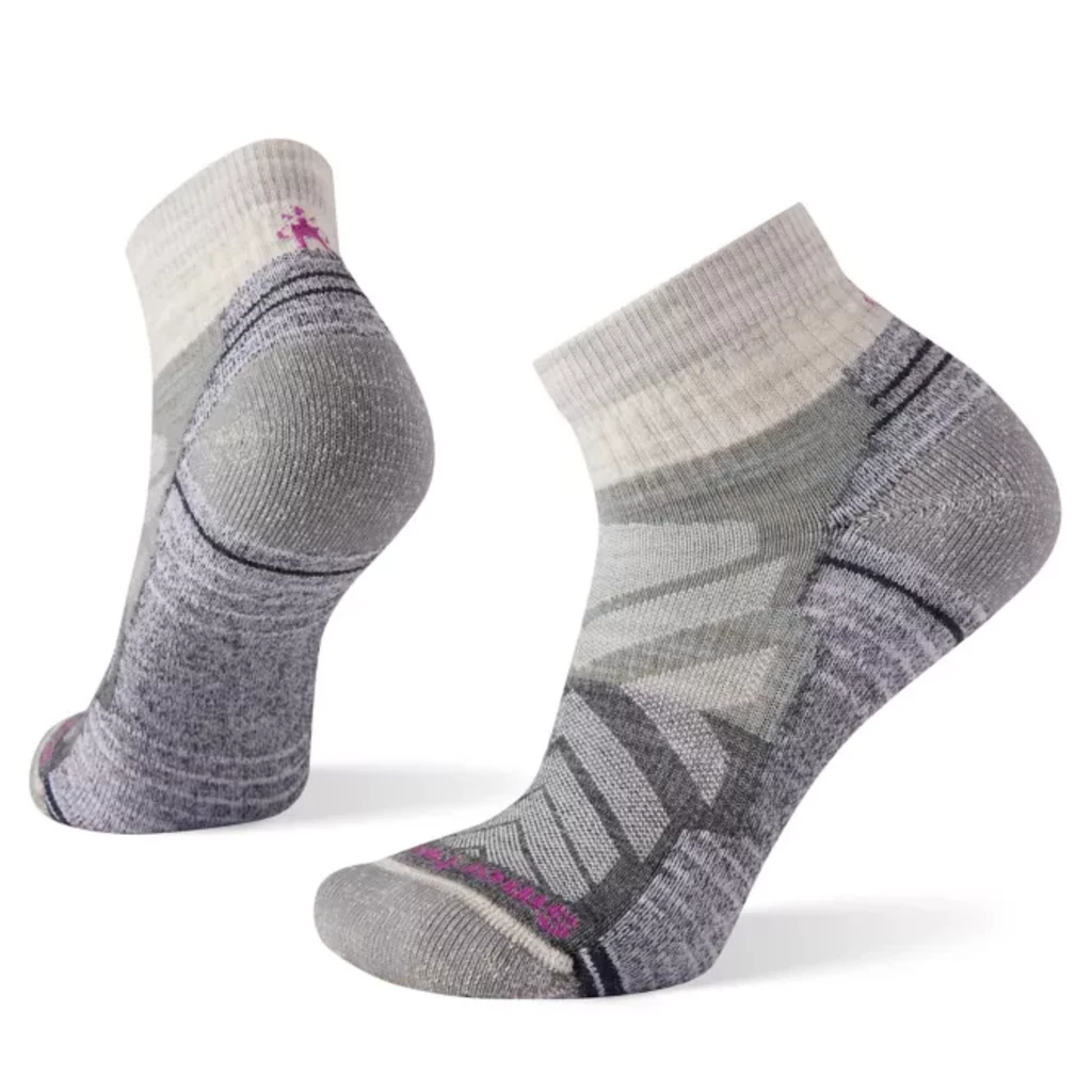 Smartwool Women's Hike Light Cushion Color Block Pattern Ankle Socks 6 Smartwool Women's Hike Light Cushion Color Block Pattern Ankle Socks